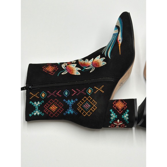 Johnny Was Embroidered Ankle Boots Womens Bird Floral Western Style Heel Size 40 - Picture 7 of 10